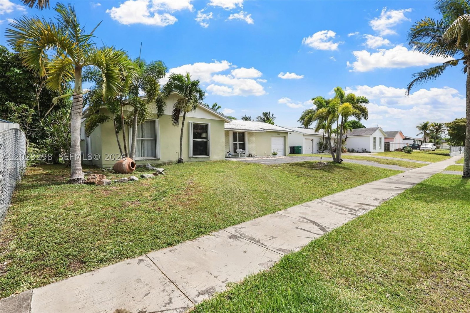 Real estate property located at 12381 264th St, Miami-dade, Meadow Woodmanor Sec 2, Homestead, FL