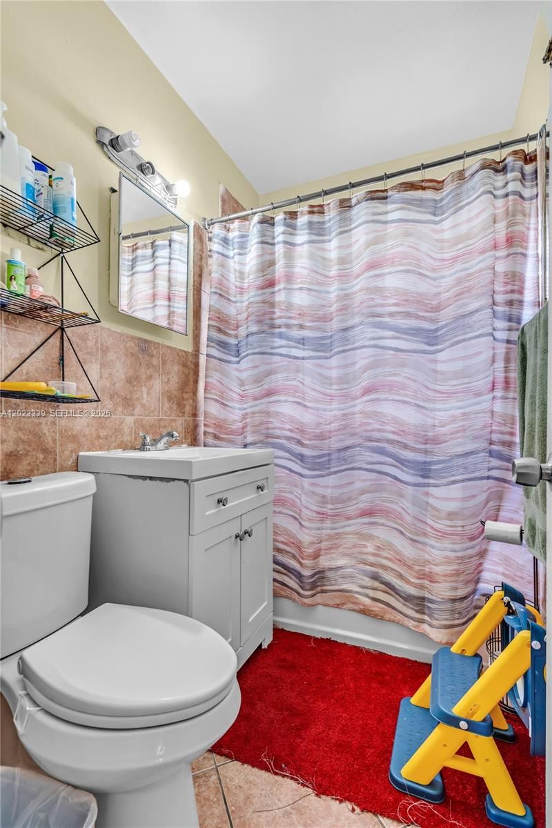 Real estate property located at 94 69th St, Miami-dade, Fairway, Miami, FL