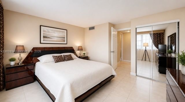 Real estate property located at 3140 Ocean Dr #1210, Broward, Parker Tower Condo, Hallandale Beach, FL