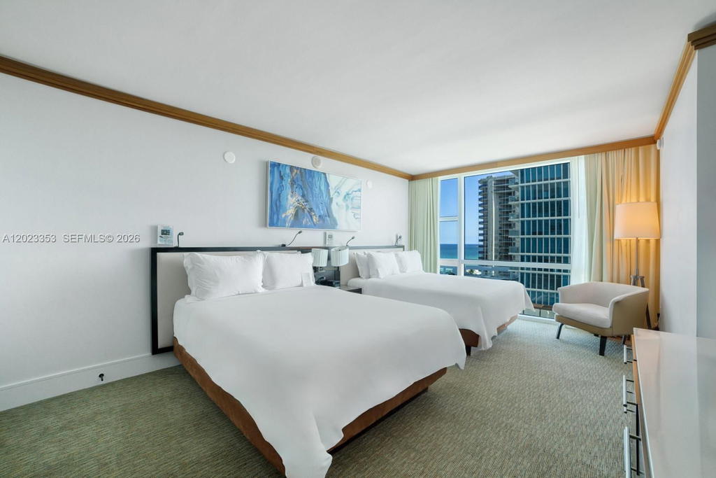 Real estate property located at 6801 Collins Ave #714 (Door 704), Miami-dade, Central Carillon Beach Co, Miami Beach, FL