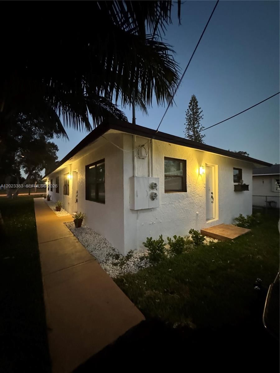 Real estate property located at 251-253 11th St, Broward, Dania Beach, Dania Beach, FL