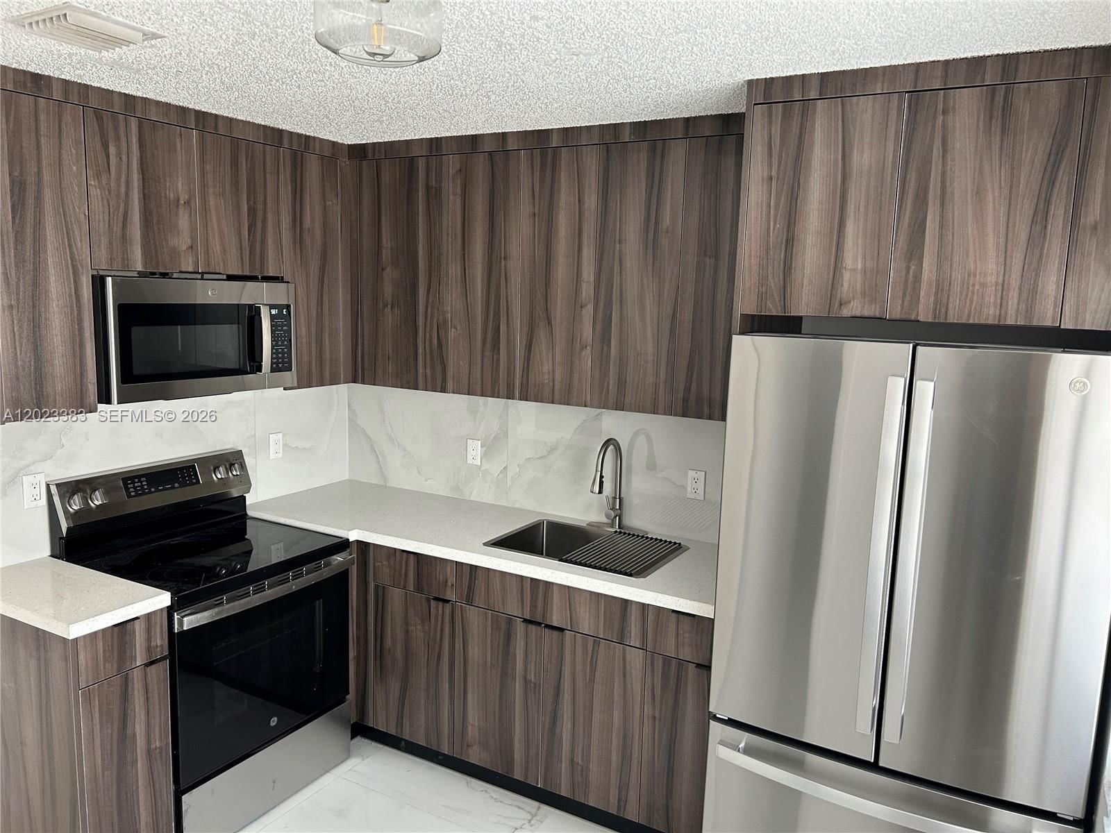 Real estate property located at 251-253 11th St, Broward, Dania Beach, Dania Beach, FL