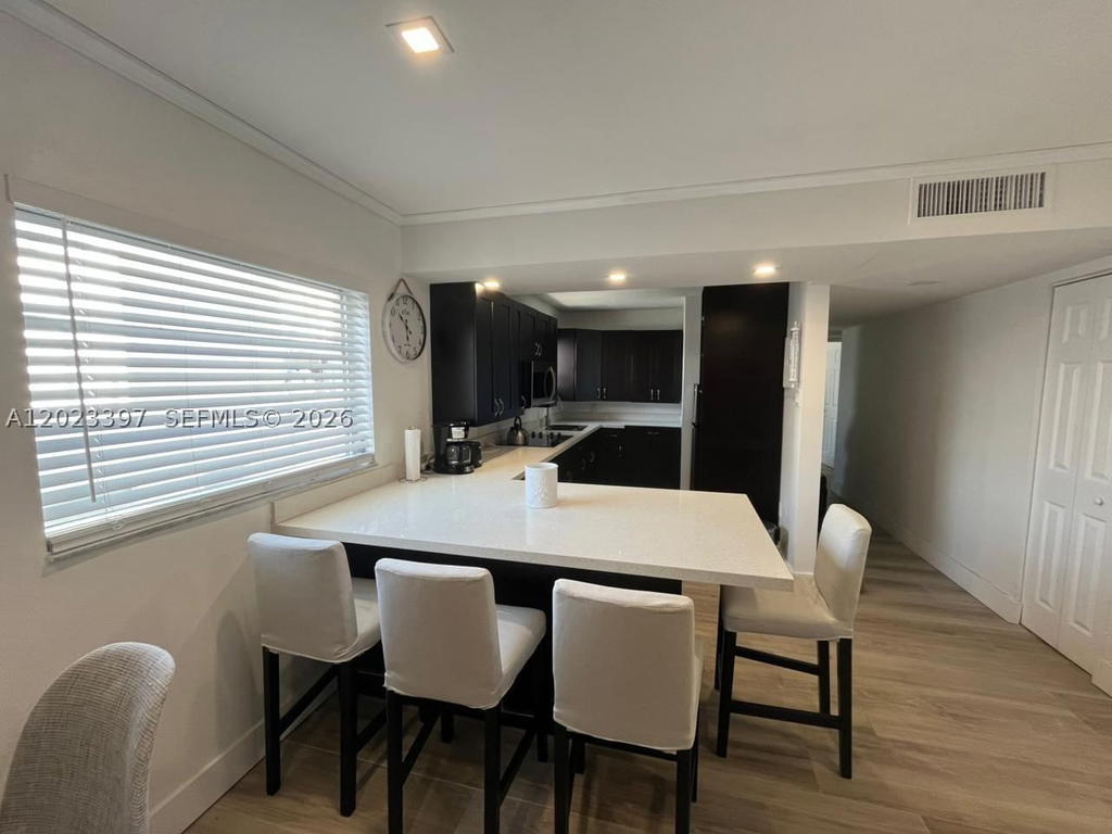 Real estate property located at 6965 Harding Ave #401, Miami-dade, Harding Villas Condo, Miami Beach, FL