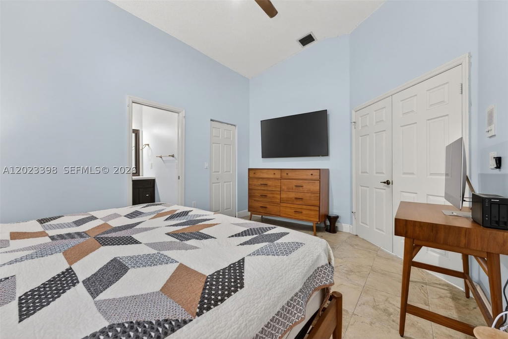 Real estate property located at 14421 155th Pl, Miami-dade, Oak Creek, Miami, FL