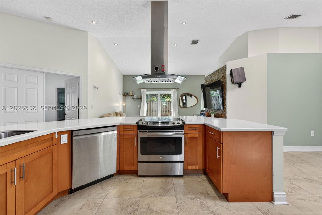 Real estate property located at 14421 155th Pl, Miami-dade, Oak Creek, Miami, FL