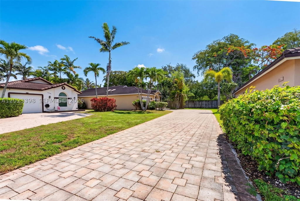 Real estate property located at 14421 155th Pl, Miami-dade, Oak Creek, Miami, FL