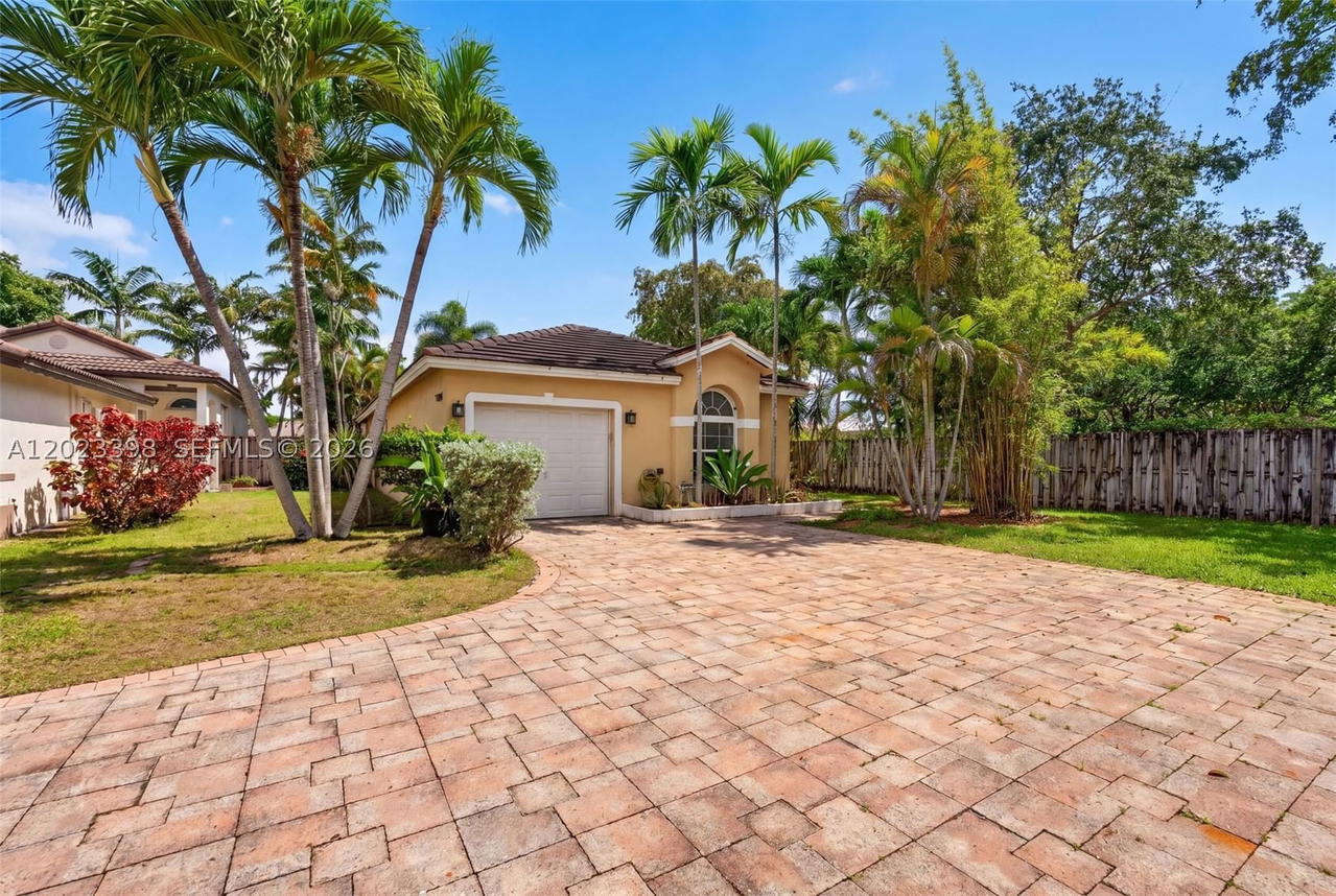 Real estate property located at 14421 155th Pl, Miami-dade, Oak Creek, Miami, FL