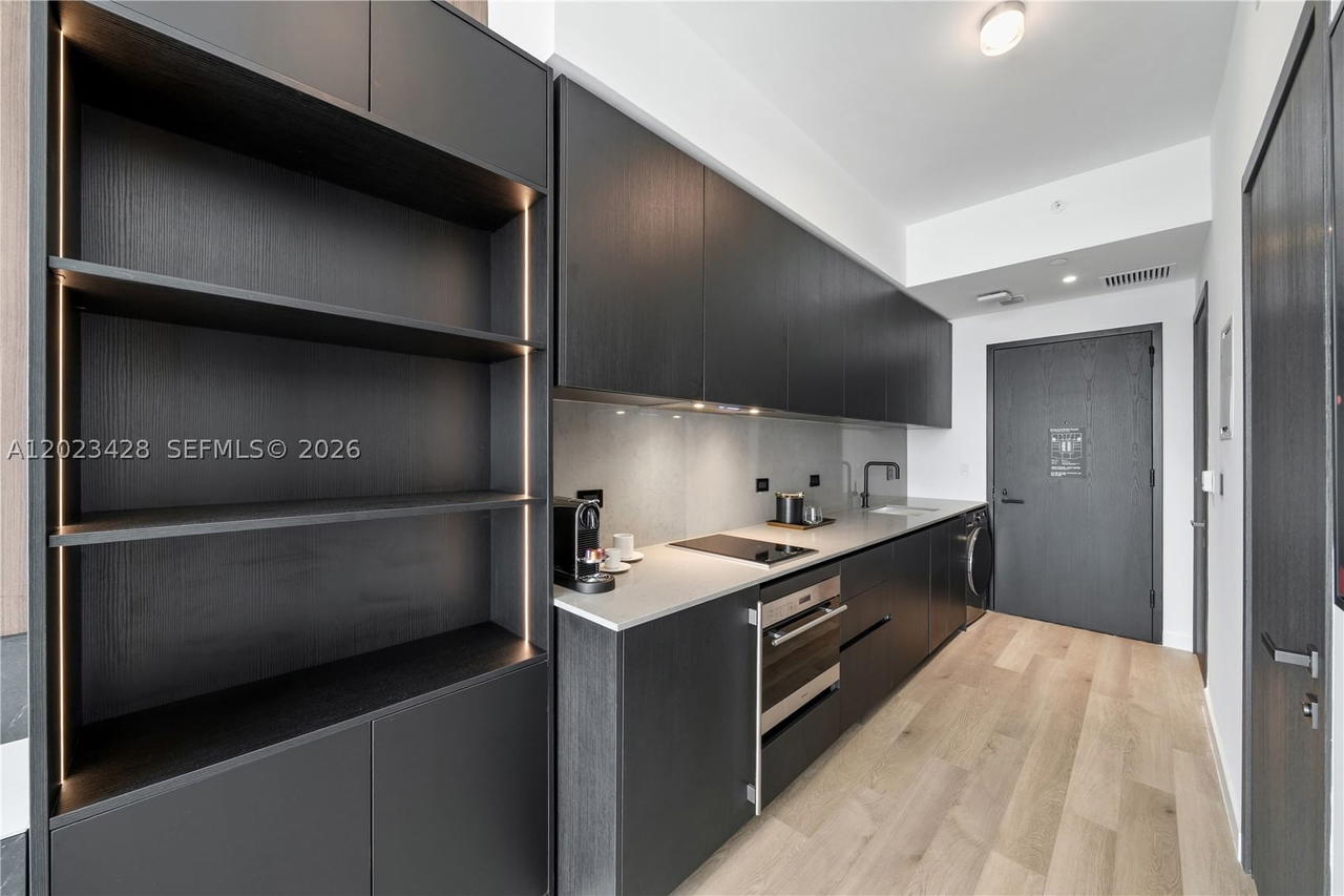 Real estate property located at 20 11th St #2503B, Miami-dade, Miami North, Miami, FL