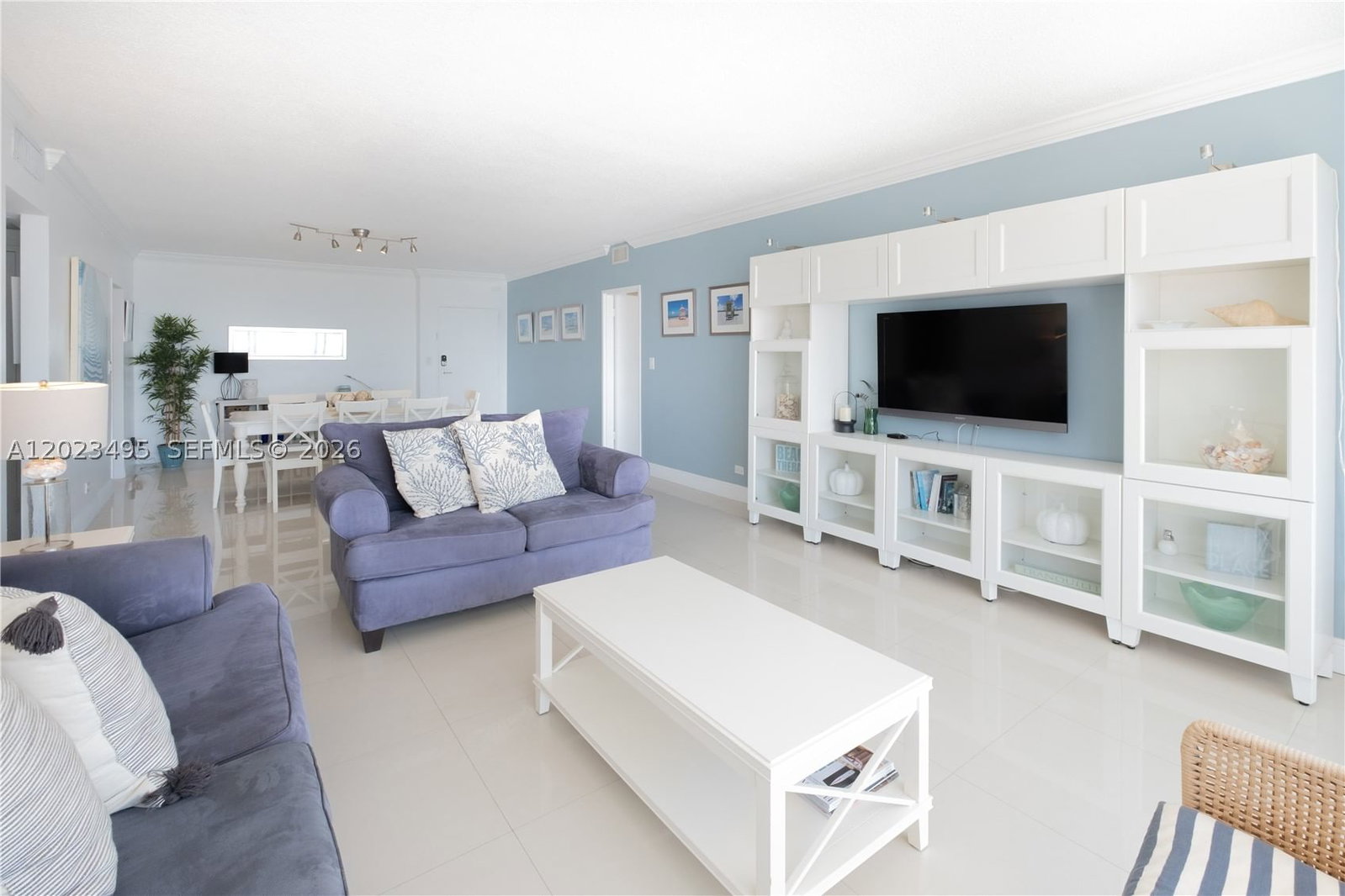 Real estate property located at 5601 Collins Ave #1420, Miami-dade, The Pavilion Condo, Miami Beach, FL