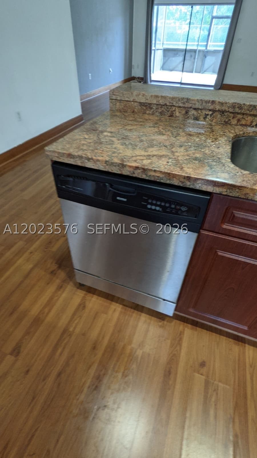 Real estate property located at 10052 41st St #51-5, Miami-dade, Villas Of Amberwood Condo, Doral, FL