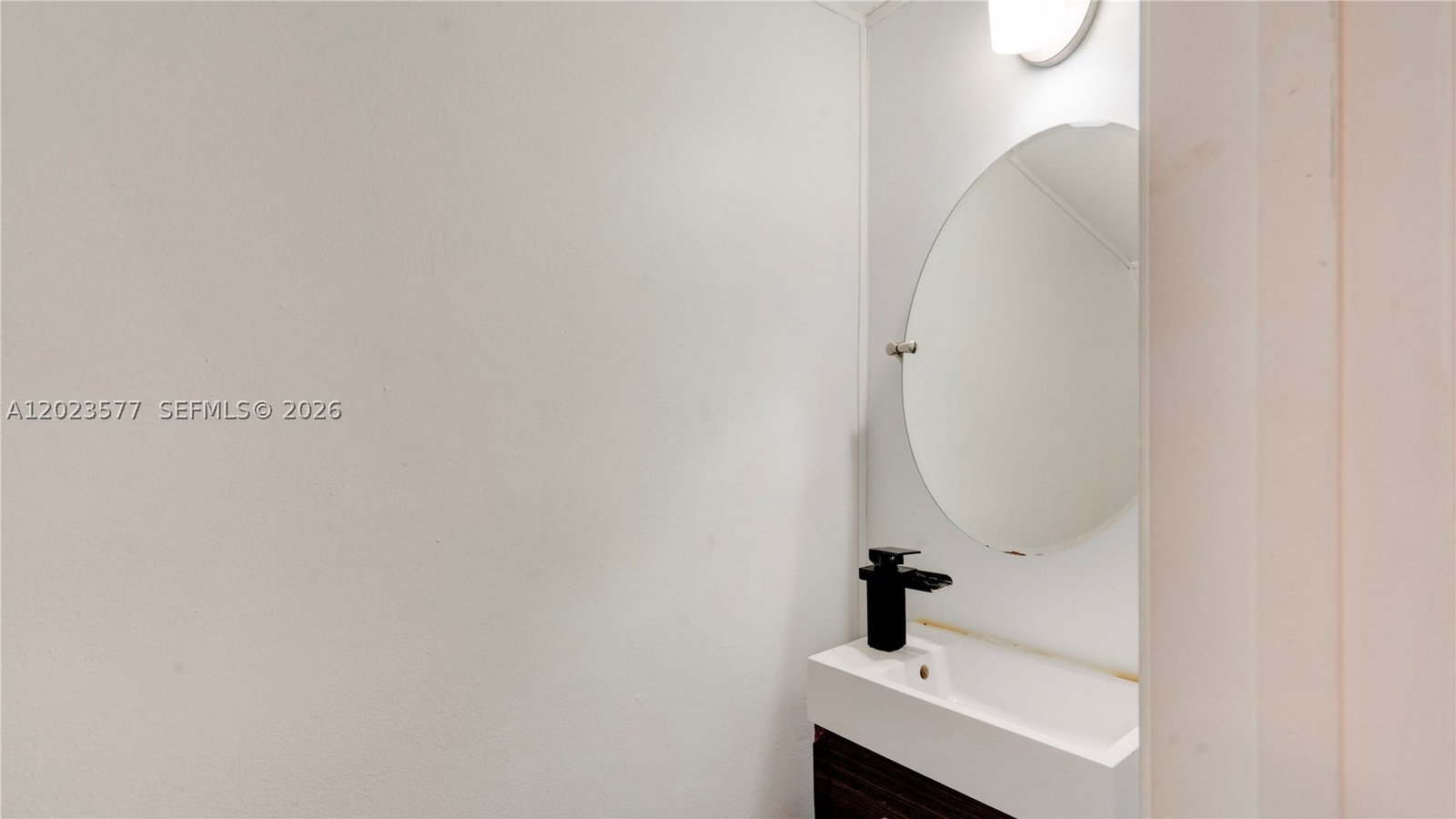 Real estate property located at 1901 S River Dr #12B, Miami-dade, River Club Townhouse Cond, Miami, FL