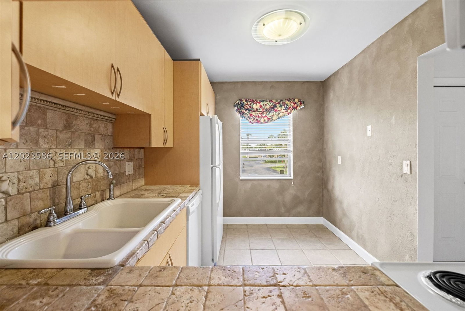 Real estate property located at 110 Lake Meryl Dr #216, Palm Beach, Golden Lakes Village Cond, West Palm Beach, FL