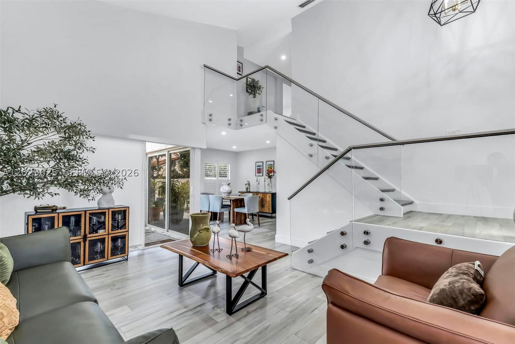 Real estate property located at 11765 91st Ter, Miami-dade, Shadywood Villas, Miami, FL