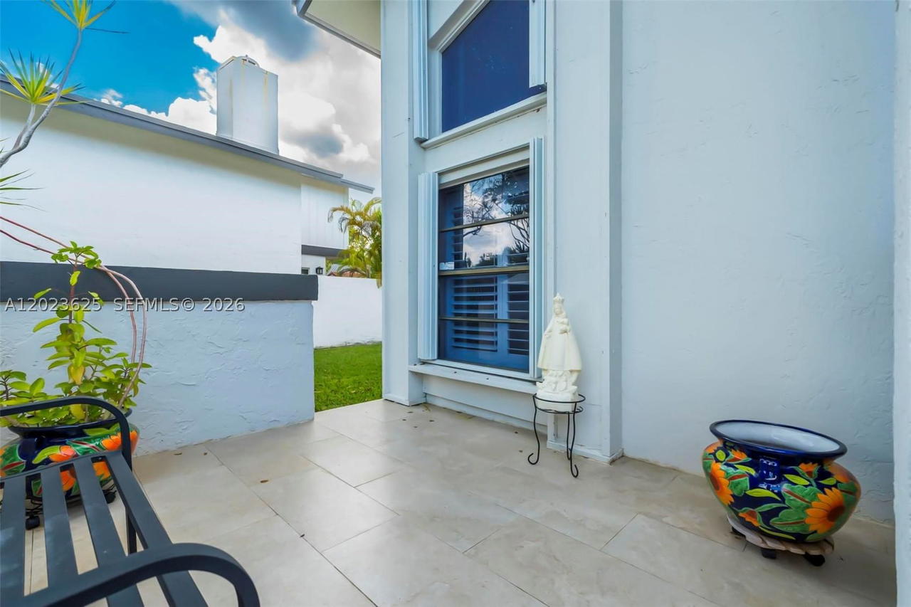 Real estate property located at 11765 91st Ter, Miami-dade, Shadywood Villas, Miami, FL