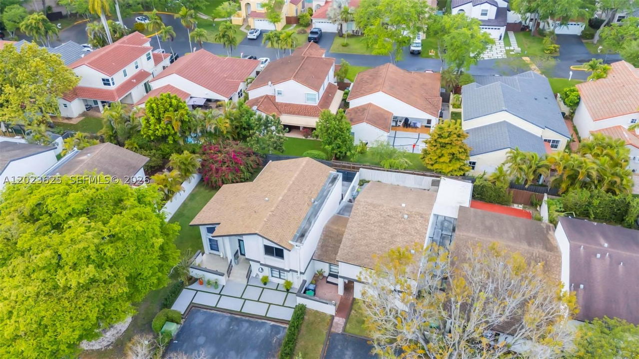 Real estate property located at 11765 91st Ter, Miami-dade, Shadywood Villas, Miami, FL