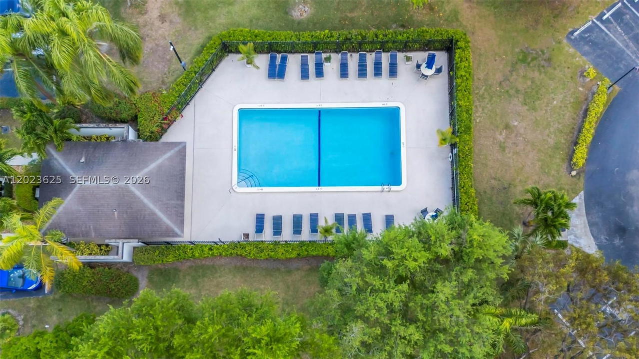 Real estate property located at 11765 91st Ter, Miami-dade, Shadywood Villas, Miami, FL