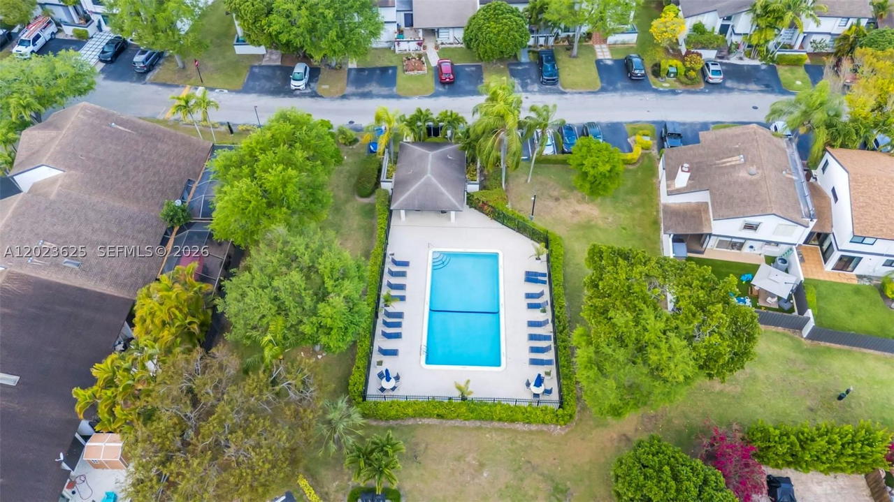 Real estate property located at 11765 91st Ter, Miami-dade, Shadywood Villas, Miami, FL