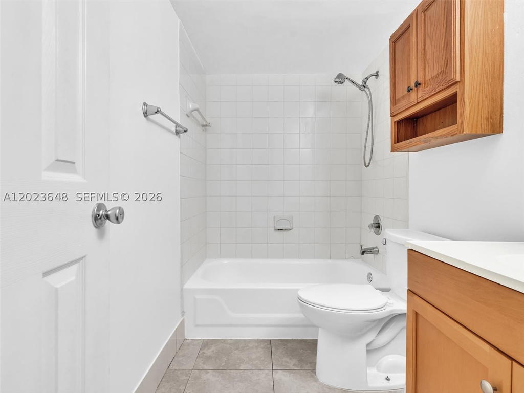 Real estate property located at 18850 57th Ave #208, Miami-dade, Villa Rustica I Condo, Hialeah, FL