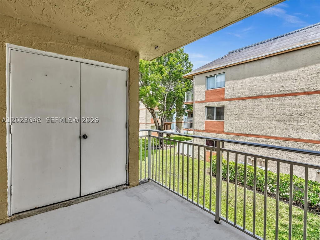 Real estate property located at 18850 57th Ave #208, Miami-dade, Villa Rustica I Condo, Hialeah, FL
