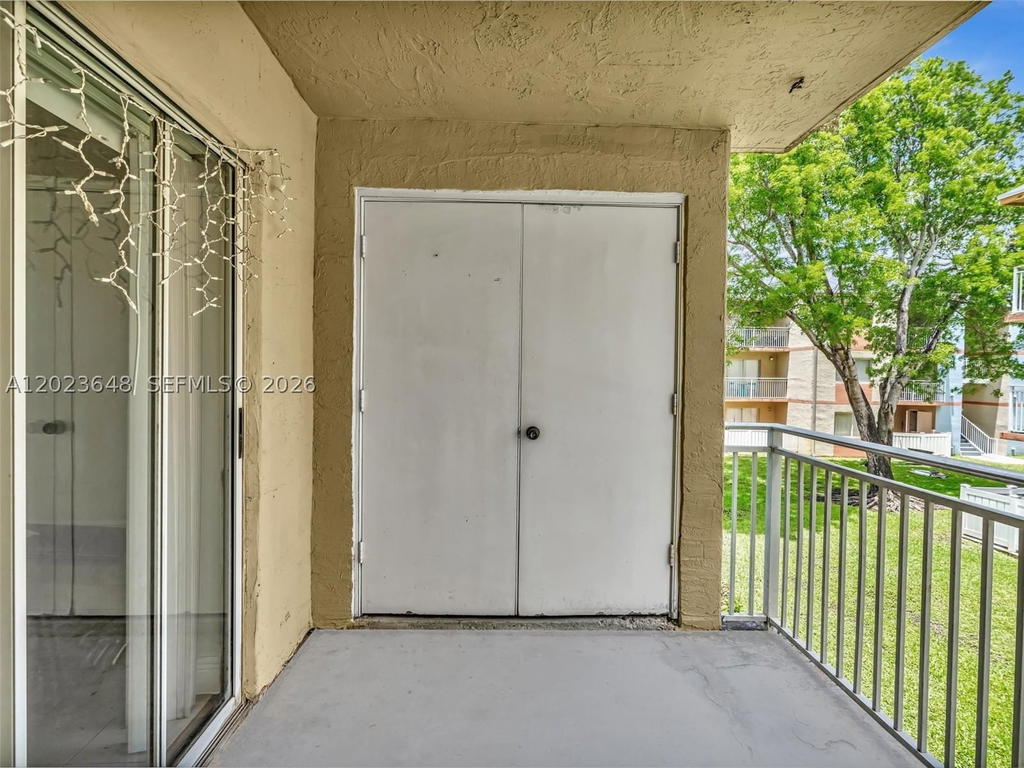 Real estate property located at 18850 57th Ave #208, Miami-dade, Villa Rustica I Condo, Hialeah, FL