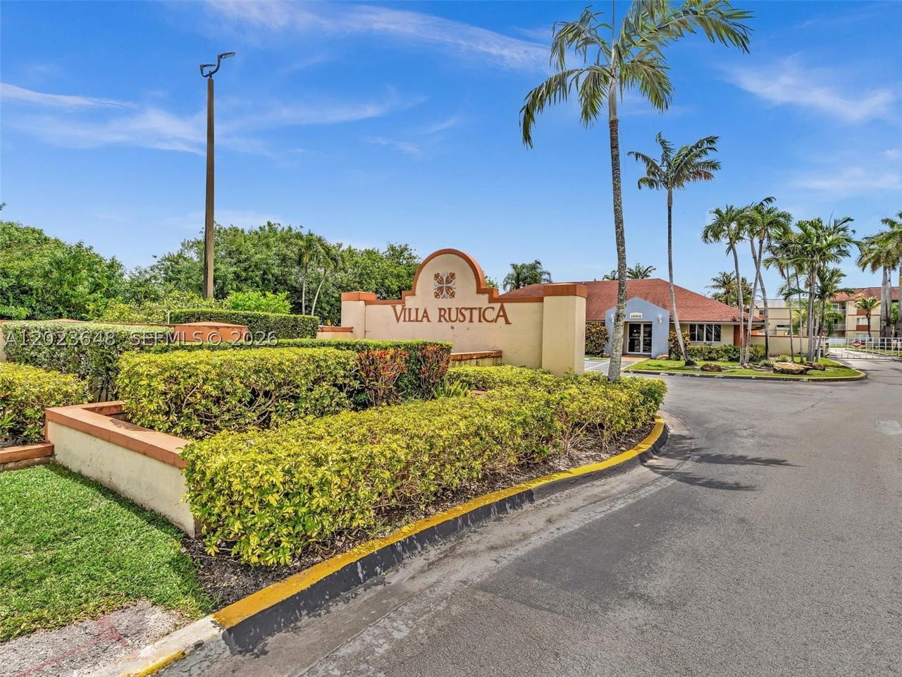 Real estate property located at 18850 57th Ave #208, Miami-dade, Villa Rustica I Condo, Hialeah, FL
