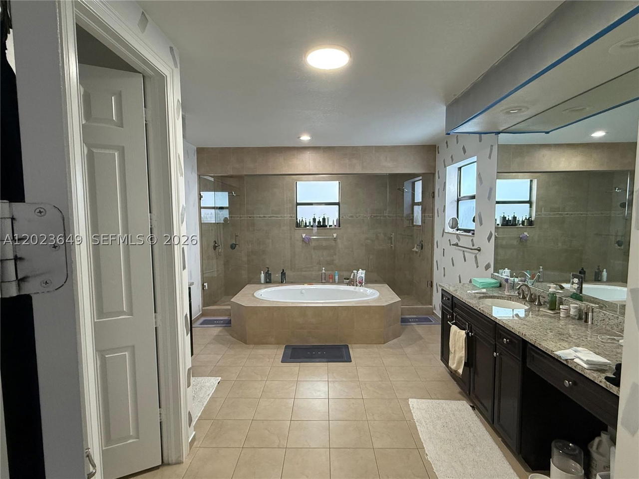 Real estate property located at 9907 87th Ter, Miami-dade, Doral Breeze, Doral, FL
