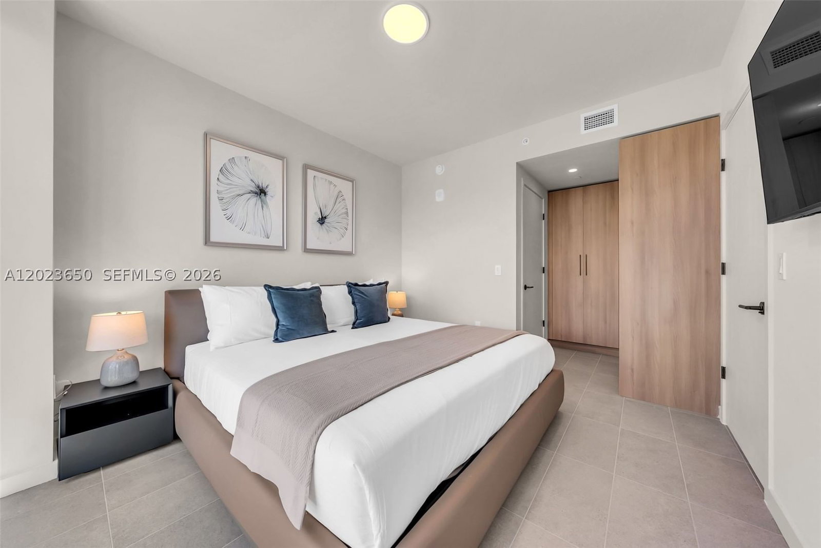 Real estate property located at 121 5th St #3401, Miami-dade, 501 1st, Miami, FL