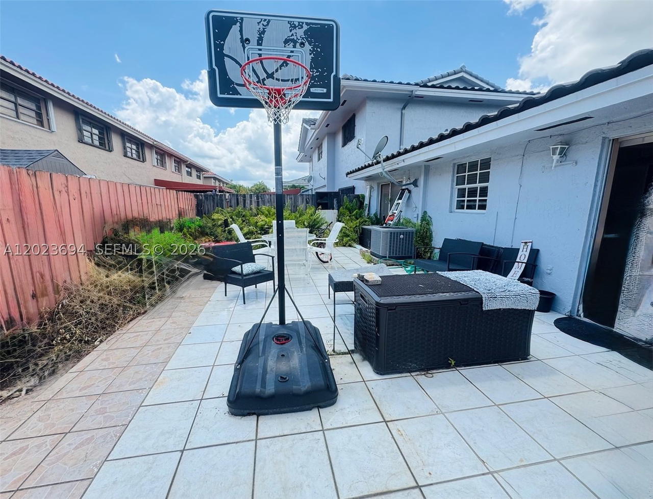 Real estate property located at 10904 7th St #201, Miami-dade, Patio Grande Townhomes Co, Miami, FL