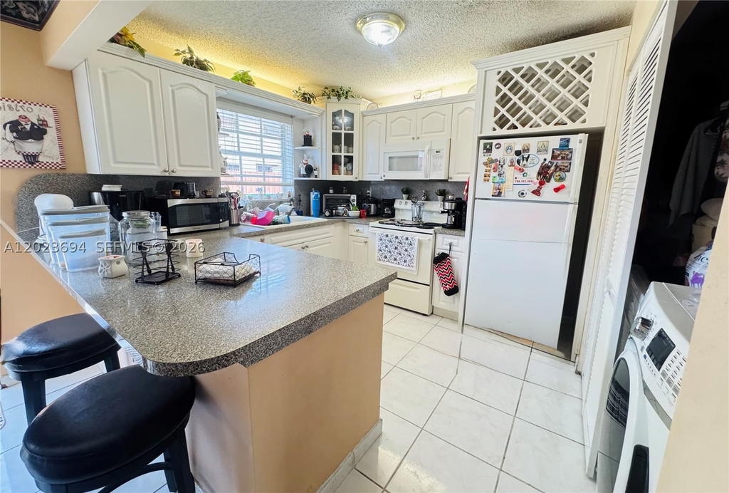 Real estate property located at 10904 7th St #201, Miami-dade, Patio Grande Townhomes Co, Miami, FL