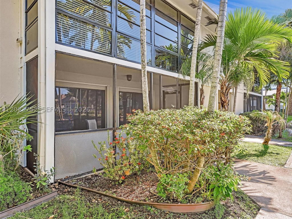 Real estate property located at 831 199th St #101-34, Miami-dade, Carmel At California Cl C, Miami, FL