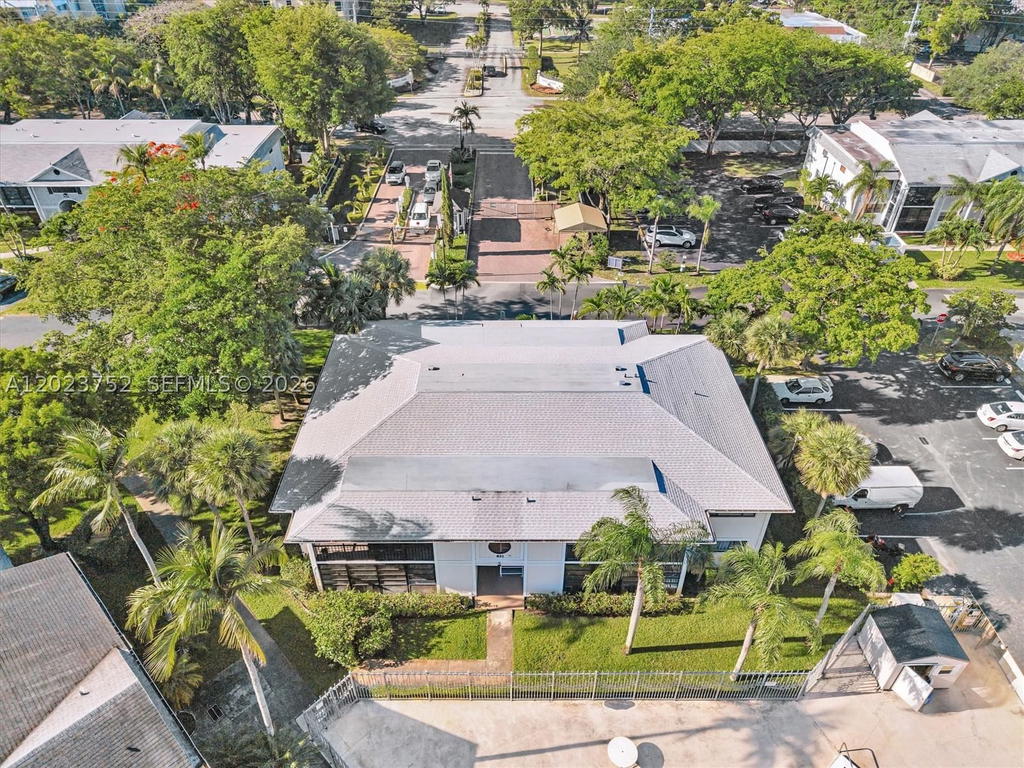 Real estate property located at 831 199th St #101-34, Miami-dade, Carmel At California Cl C, Miami, FL