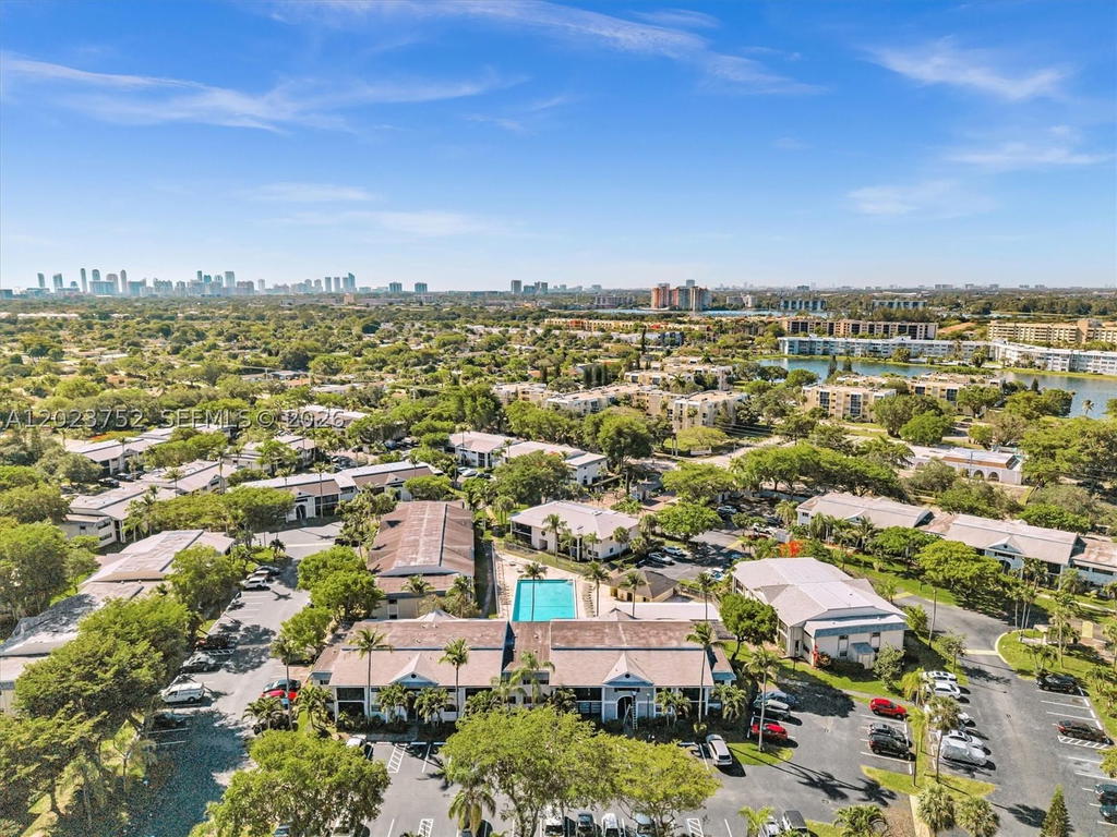 Real estate property located at 831 199th St #101-34, Miami-dade, Carmel At California Cl C, Miami, FL