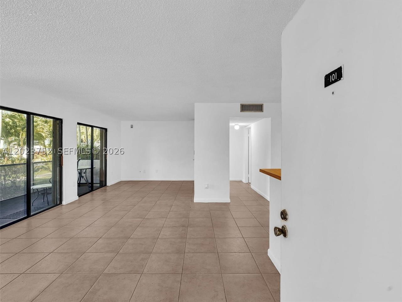 Real estate property located at 831 199th St #101-34, Miami-dade, Carmel At California Cl C, Miami, FL