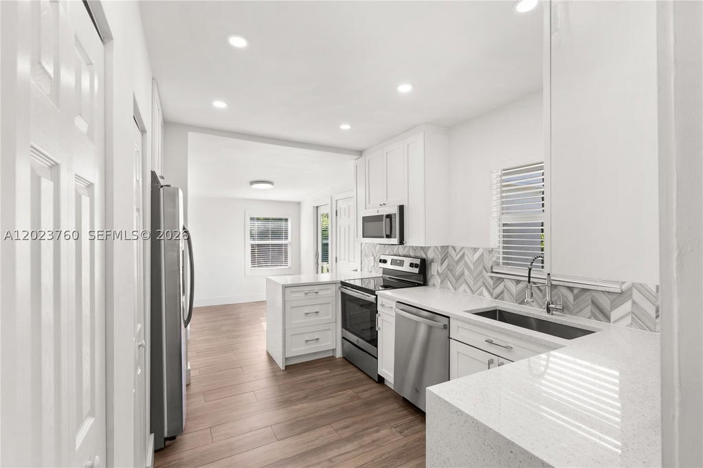 Real estate property located at 900 Tangier St, Miami-dade, Tamiami Place Plan 1, Coral Gables, FL