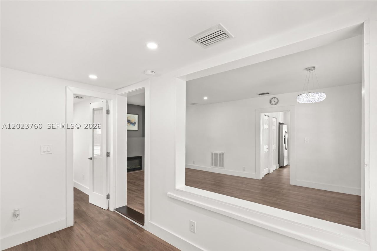 Real estate property located at 900 Tangier St, Miami-dade, Tamiami Place Plan 1, Coral Gables, FL