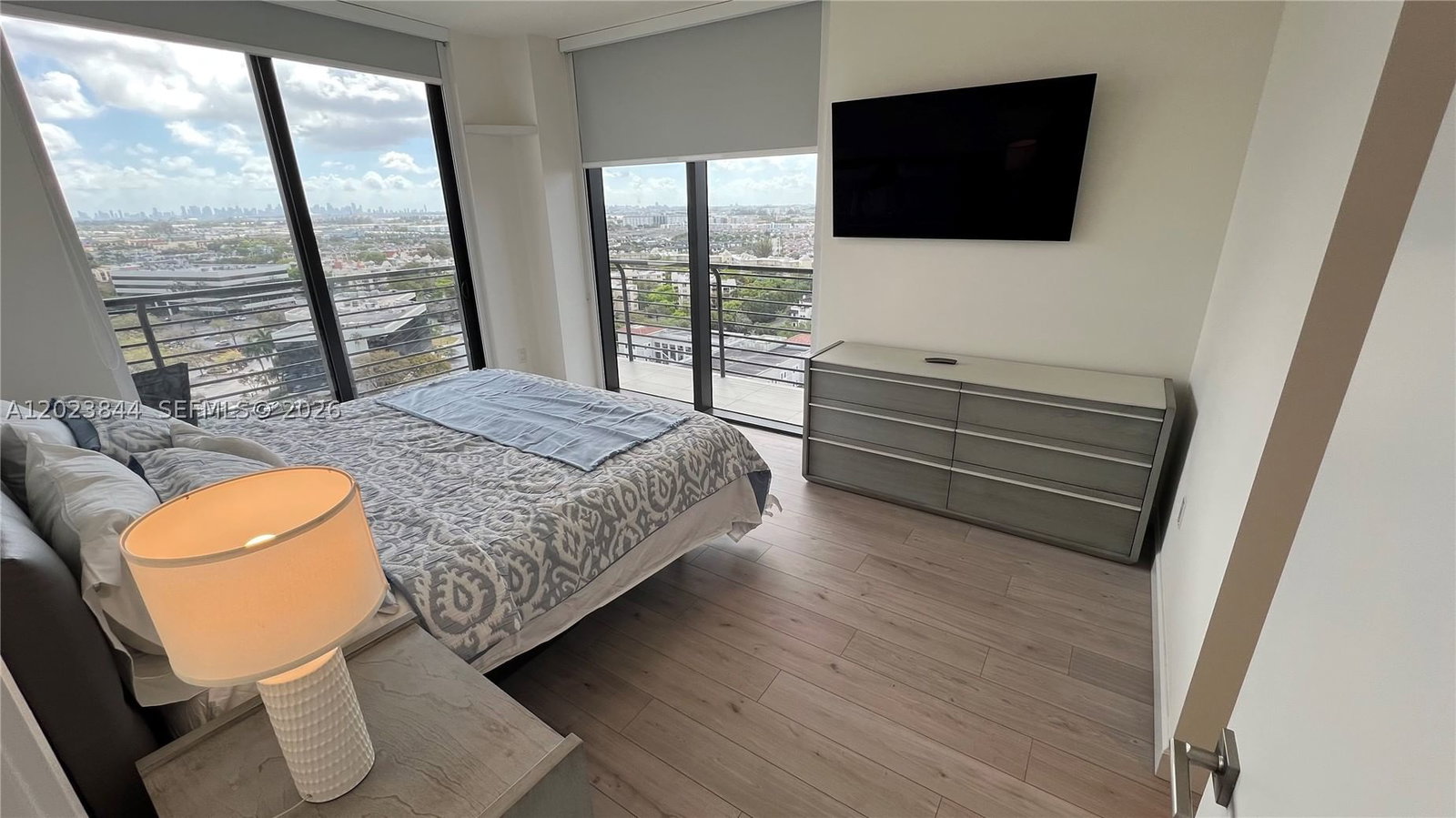 Real estate property located at 5350 84 Ave #1601, Miami-dade, 5350 Park Condo, Doral, FL