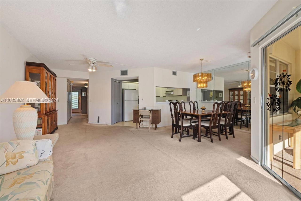 Real estate property located at 12600 5th Ct #212L, Broward, Buckingham East At Centur, Pembroke Pines, FL