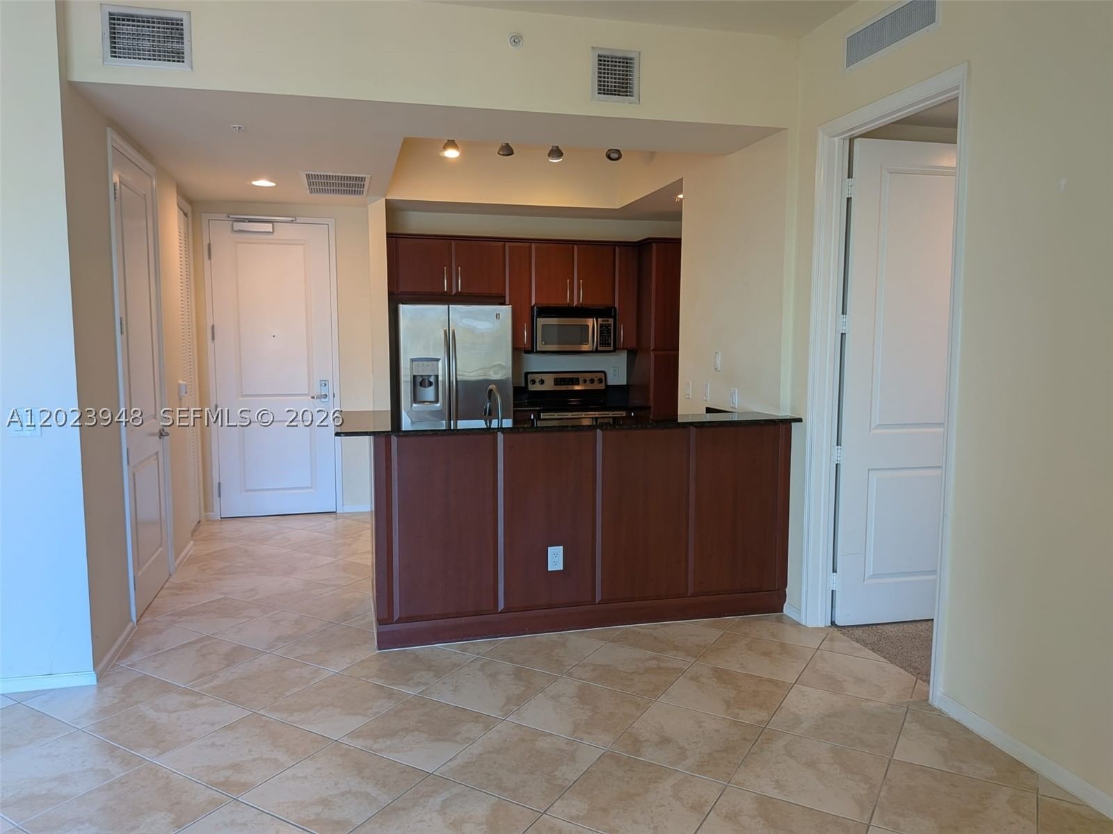 Real estate property located at 403 Sapodilla Ave #803, Palm Beach, Metropolitan Condo, West Palm Beach, FL