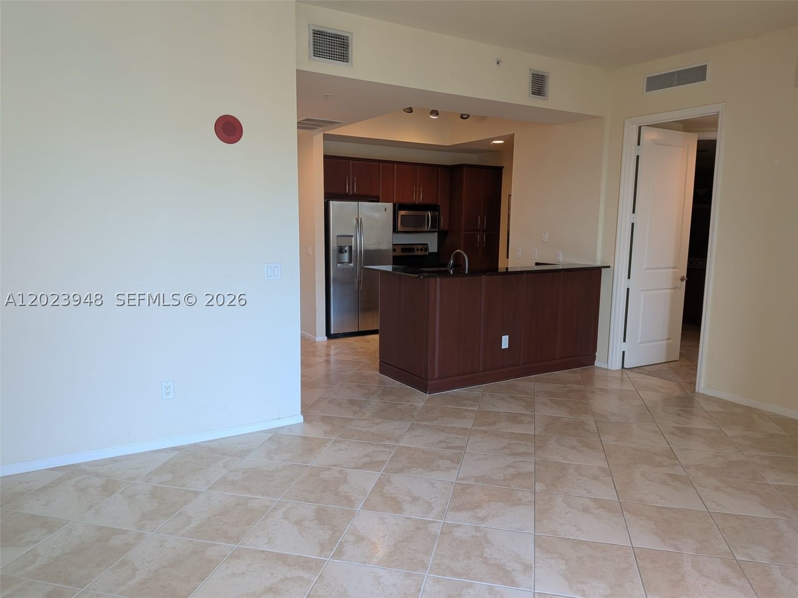 Real estate property located at 403 Sapodilla Ave #803, Palm Beach, Metropolitan Condo, West Palm Beach, FL