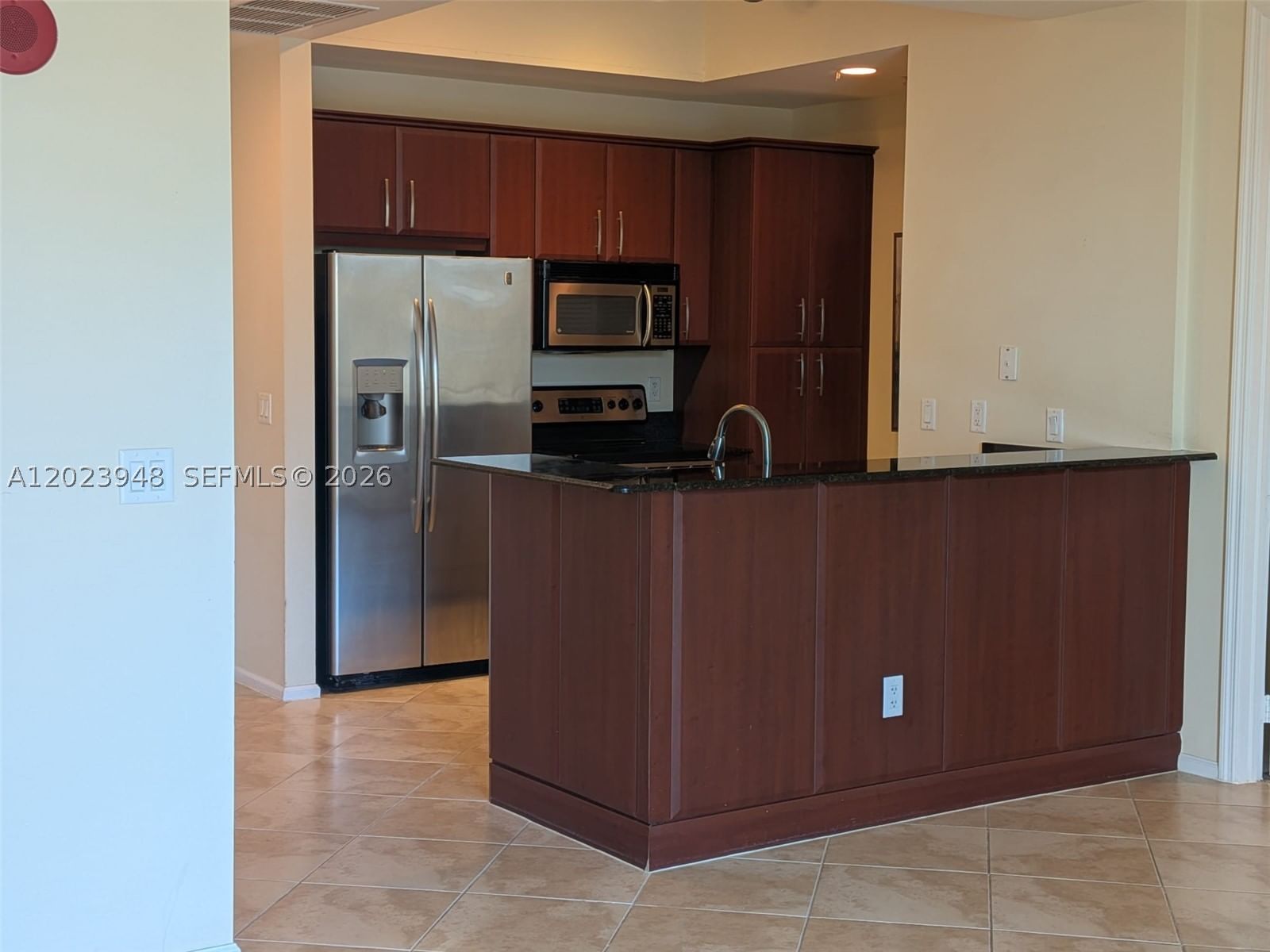 Real estate property located at 403 Sapodilla Ave #803, Palm Beach, Metropolitan Condo, West Palm Beach, FL