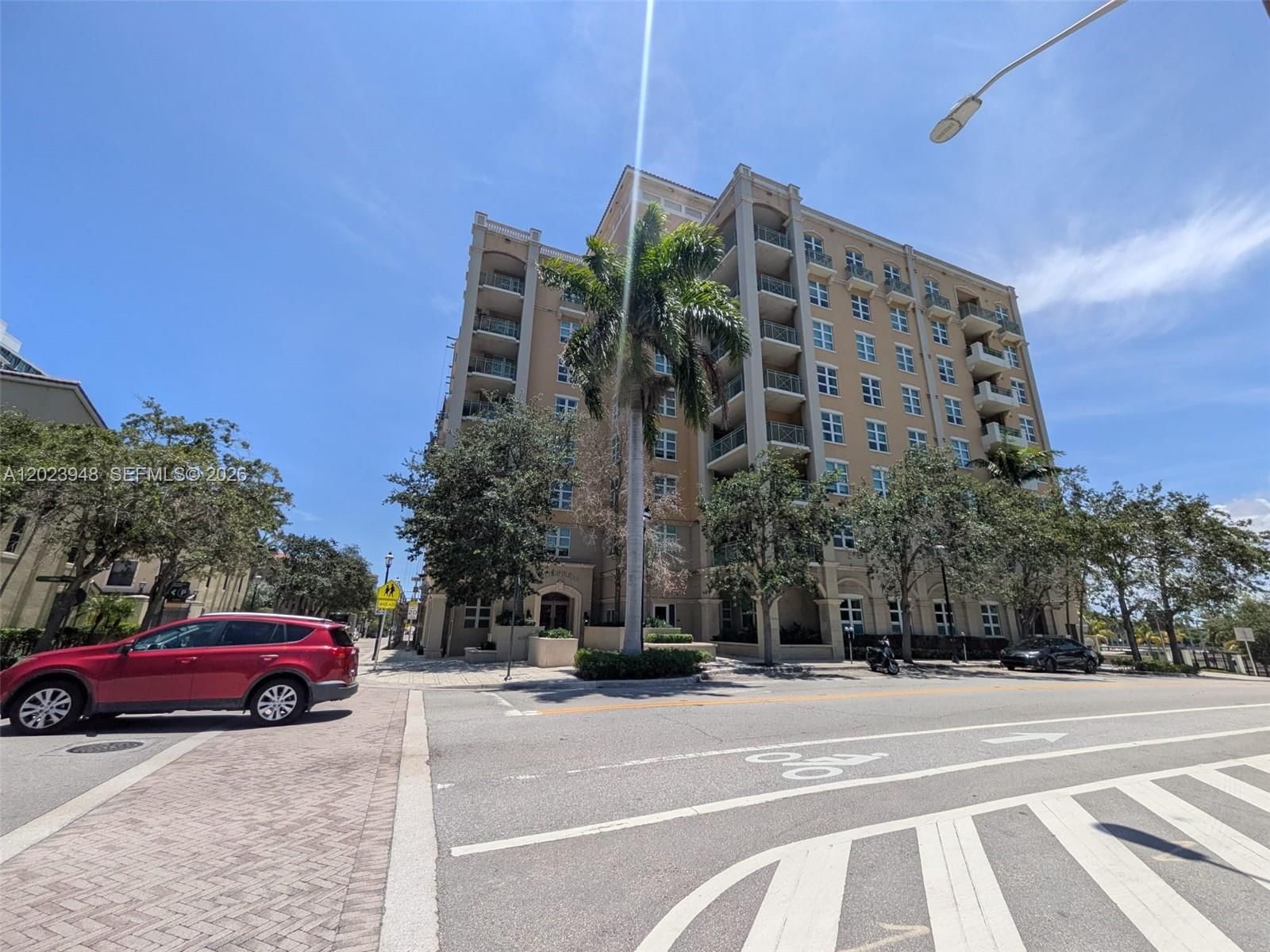 Real estate property located at 403 Sapodilla Ave #803, Palm Beach, Metropolitan Condo, West Palm Beach, FL