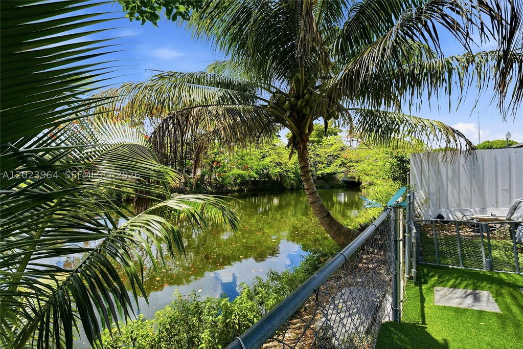 Real estate property located at 4762 131st Ave, Miami-dade, Royale Green Townhouse Se, Miami, FL