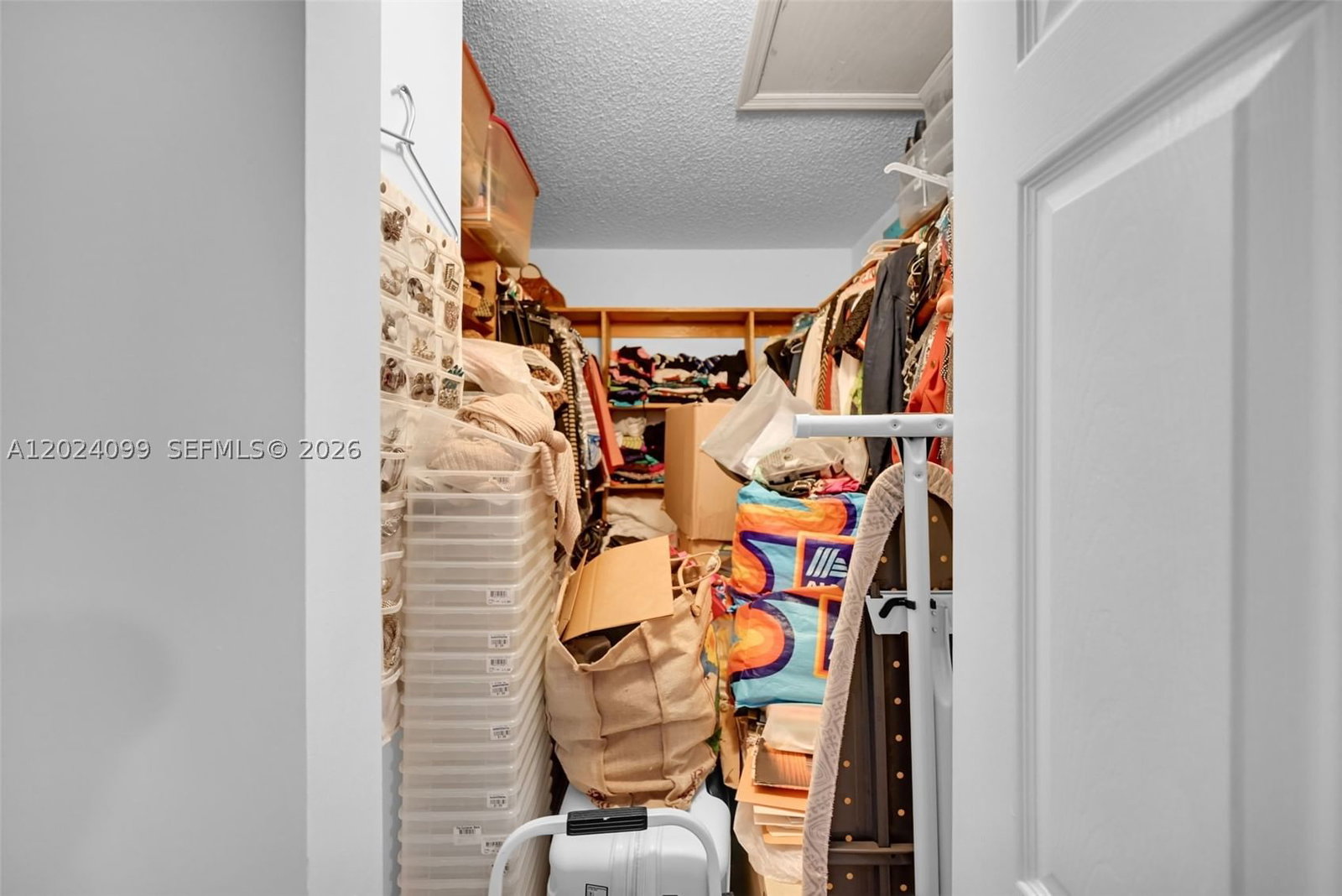Real estate property located at 9732 166th Ct, Miami-dade, Forest Lakes Villas, Miami, FL