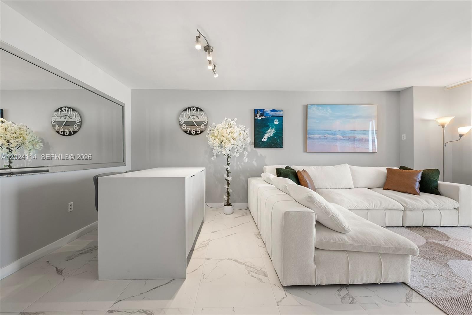 Real estate property located at 90 Alton Rd #1405, Miami-dade, Yacht Club At Portofino C, Miami Beach, FL