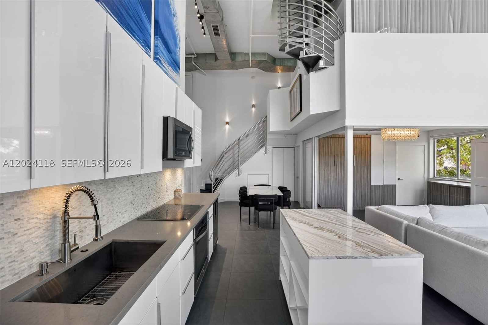 Real estate property located at 900 4th St #6, Miami-dade, The Manhattan Condo, Miami Beach, FL