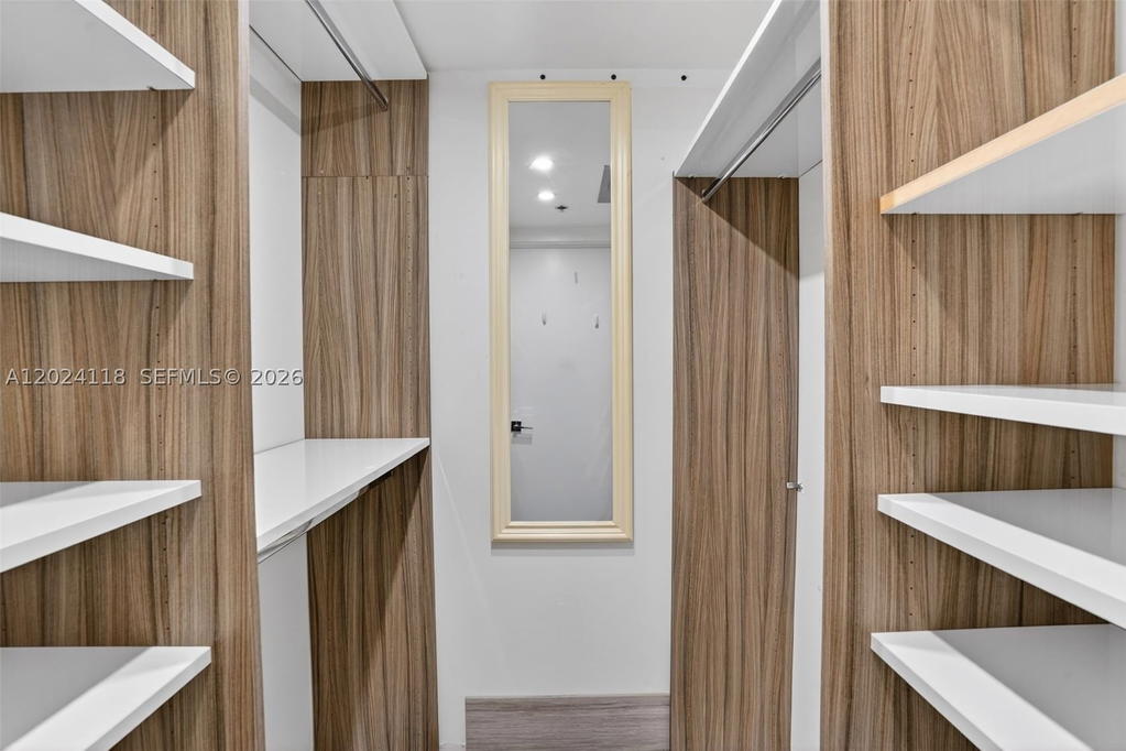 Real estate property located at 900 4th St #6, Miami-dade, The Manhattan Condo, Miami Beach, FL