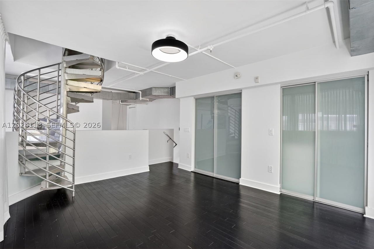 Real estate property located at 900 4th St #6, Miami-dade, The Manhattan Condo, Miami Beach, FL