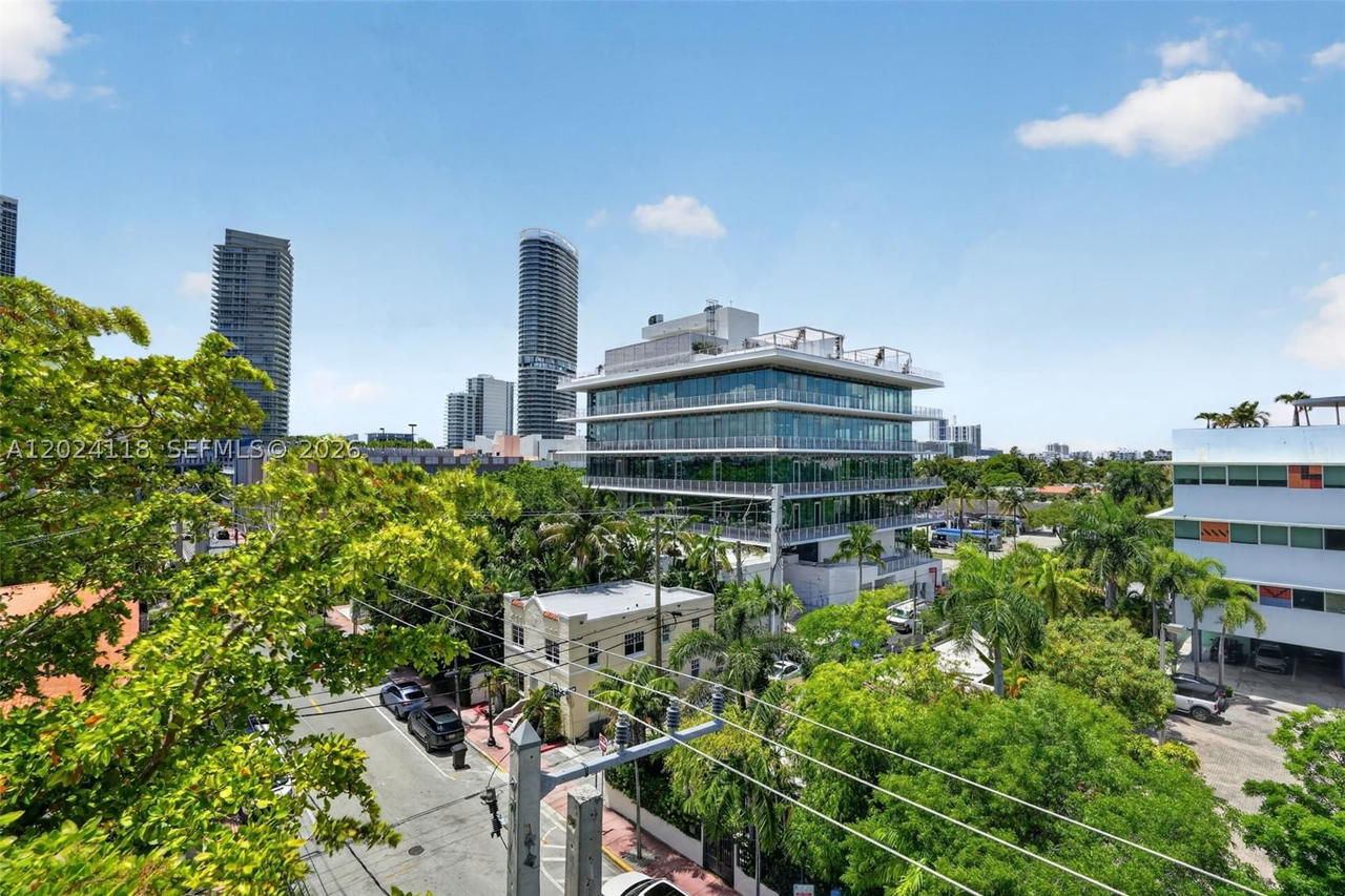 Real estate property located at 900 4th St #6, Miami-dade, The Manhattan Condo, Miami Beach, FL