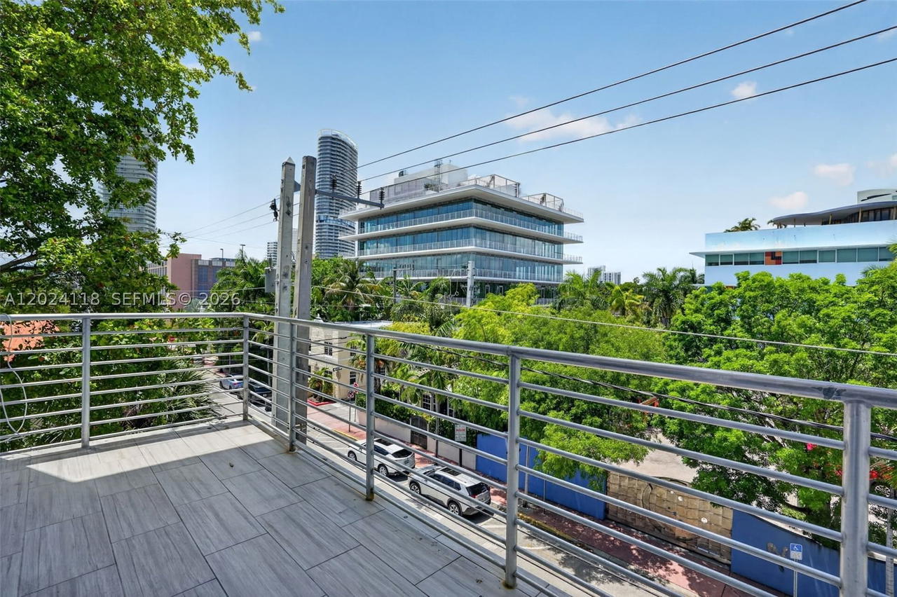 Real estate property located at 900 4th St #6, Miami-dade, The Manhattan Condo, Miami Beach, FL