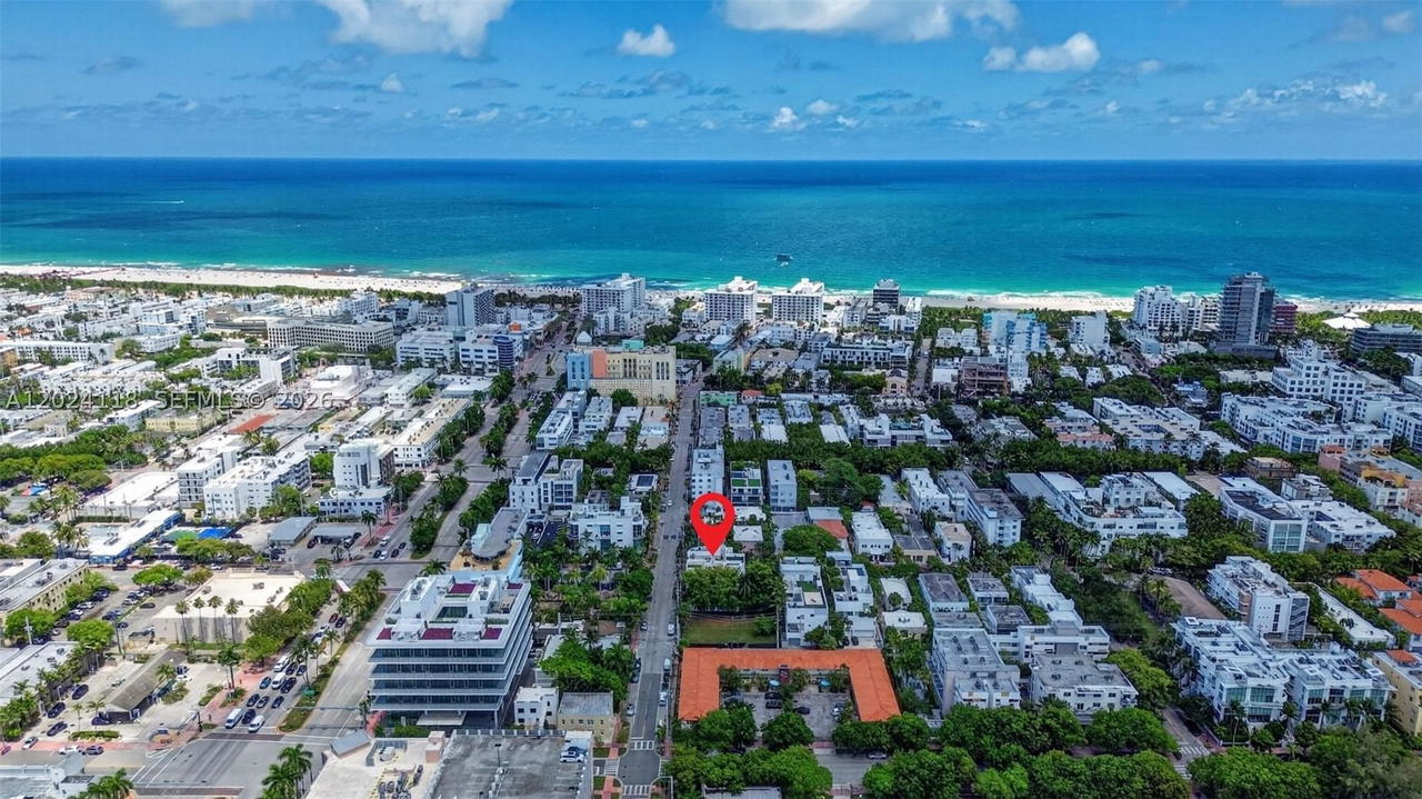 Real estate property located at 900 4th St #6, Miami-dade, The Manhattan Condo, Miami Beach, FL